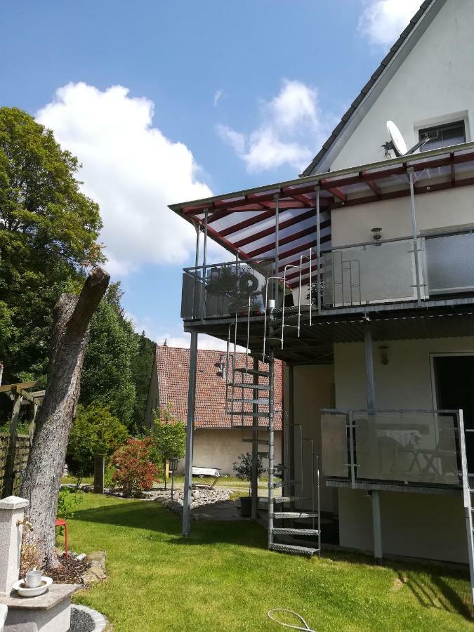 Готель Sonnige Zimmer Eberhardzell Екстер'єр фото