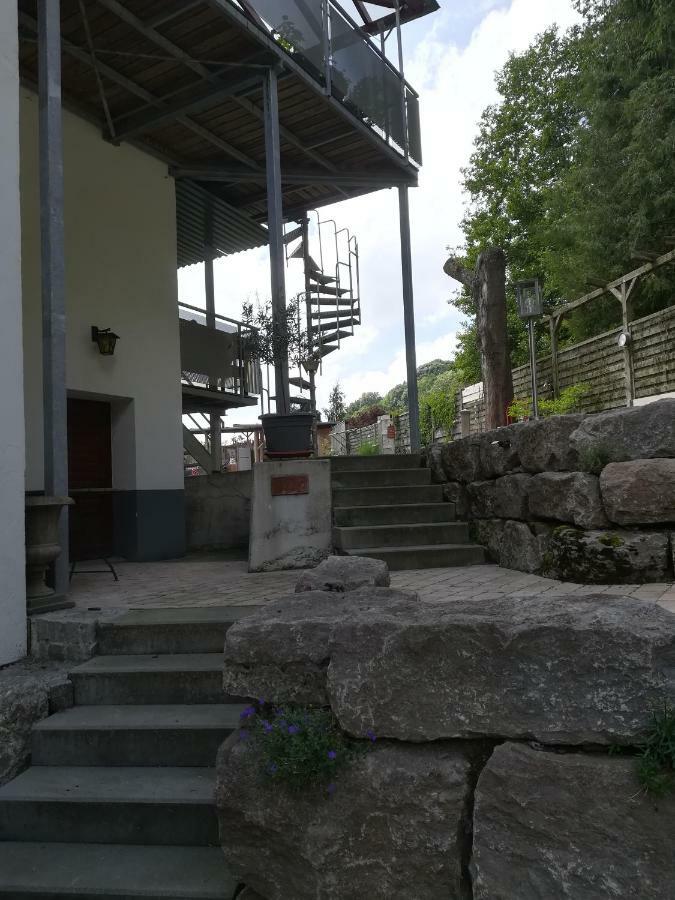 Готель Sonnige Zimmer Eberhardzell Екстер'єр фото